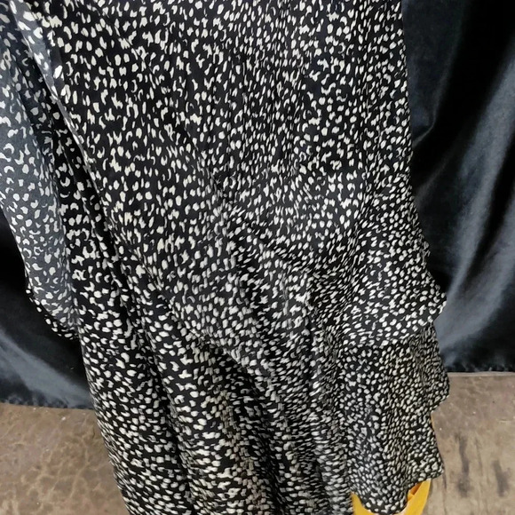 Floor length spaghetti strapped leopard print dress size small - Picture 3 of 9